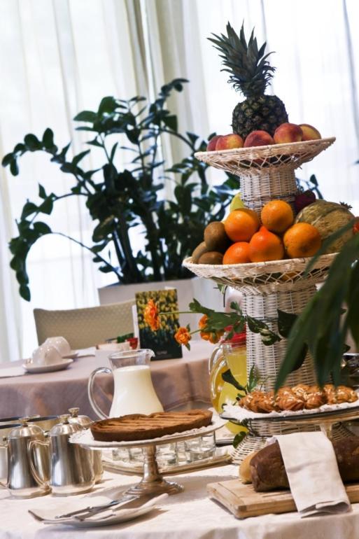 Rizzi Aquacharme Hotel & Spa Darfo Boario Terme Bagian luar foto
