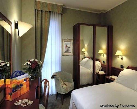 Rizzi Aquacharme Hotel & Spa Darfo Boario Terme Ruang foto