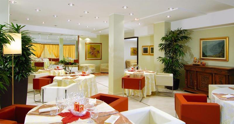 Rizzi Aquacharme Hotel & Spa Darfo Boario Terme Bagian luar foto