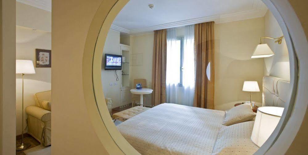 Rizzi Aquacharme Hotel & Spa Darfo Boario Terme Bagian luar foto