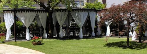 Rizzi Aquacharme Hotel & Spa Darfo Boario Terme Bagian luar foto